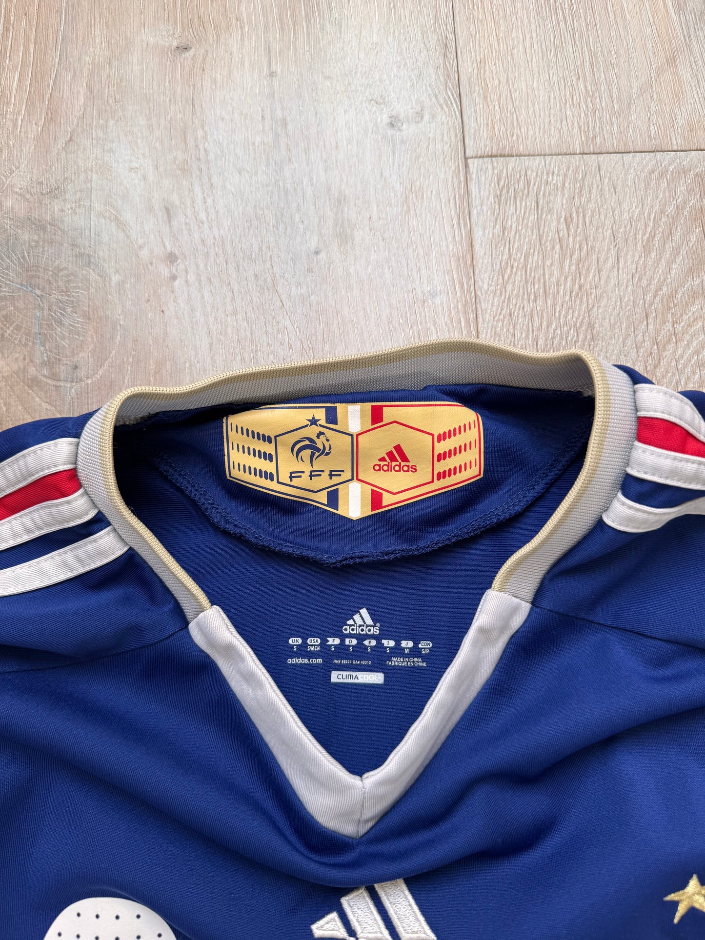Vintage 2009 Adidas France Benzema Jersey (S)
