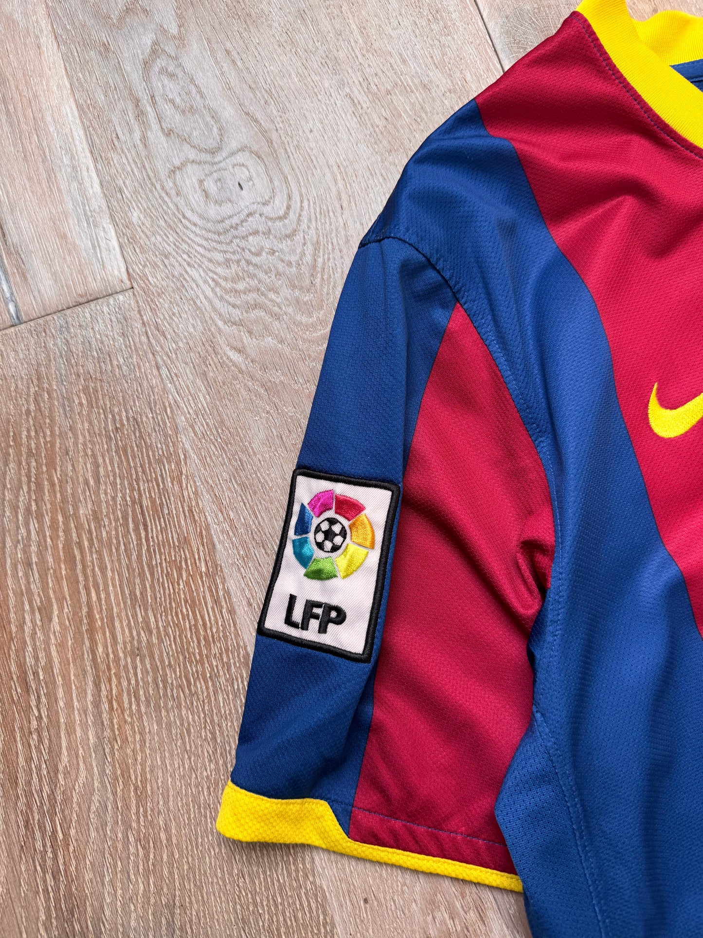 Vintage 10/11 Nike FC Barcelona David Villa Jersey (L)