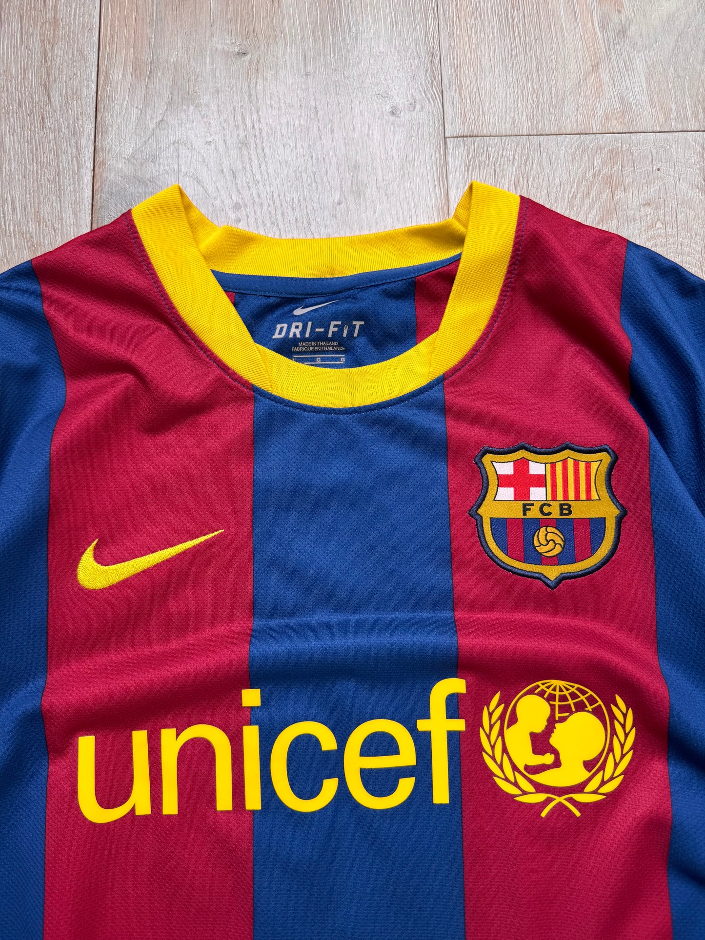 Vintage 10/11 Nike FC Barcelona David Villa Jersey (L)